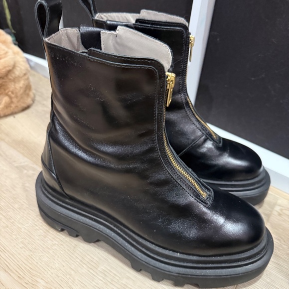 AllSaints Othello Black Leather Front Zip Boots - Size 10 - Picture 4 of 6
